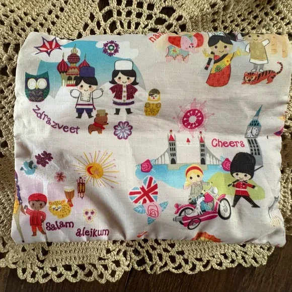 Lesportsac It’s a Small World Classic Hobo Bag w charm VHTF Vintage Disney Parks - Picture 7 of 16